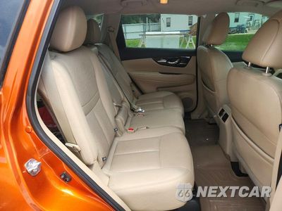 Zdjęcie 11 z 14 samochodu: 2017 NISSAN ROGUE SL VIN:5N1AT2MT7HC836616 - miniatura