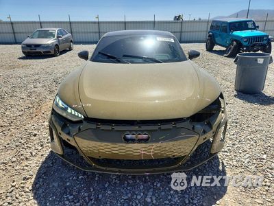 Piąte zdjęcie samochodu w środku: 2024 AUDI E-TRON GT PREMIUM PLUS VIN:WAUCJBFWXR7001577 - miniatura