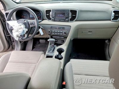 Zdjęcie 8 z 14 samochodu: 2017 KIA SPORTAGE LX VIN:KNDPMCAC2H7260609 - miniatura