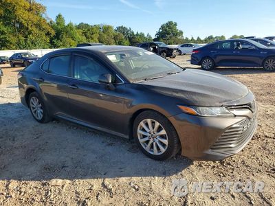 Czwarte zdjęcie samochodu z boku: 2019 TOYOTA CAMRY LE VIN:4T1B11HK2KU247187 - miniatura