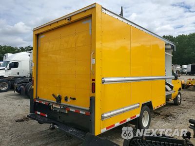 Trzecie zdjęcie samochodu z tyłu: 2023 FORD E-350 BOX TRUCK VIN:1FDWE3FN2PDD28521 - miniatura