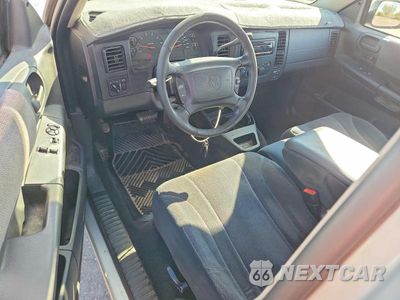 Zdjęcie 8 z 12 samochodu: 2004 DODGE DAKOTA SPORT VIN:1D7HG32N34S749688 - miniatura