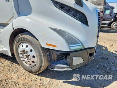 Zdjęcie 14 z 14 samochodu: 2019 VOLVO VNL SEMI TRUCK VIN:4V4NB9EH4KN215541 - miniatura