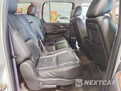 Zdjęcie 11 z 14 samochodu: 2011 CHEVROLET SUBURBAN K1500 LT VIN:1GNSKJE30BR320159 - miniatura