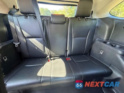 Zdjęcie 11 z 13 samochodu: 2021 TOYOTA HIGHLANDER XLE VIN:5TDGZRBH0MS545615 - miniatura
