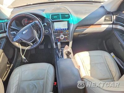 Zdjęcie 8 z 12 samochodu: 2016 FORD EXPLORER PLATINUM VIN:1FM5K8HT7GGA69892 - miniatura