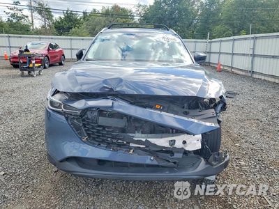 Piąte zdjęcie samochodu w środku: 2024 MAZDA CX-5 PREFERRED VIN:JM3KFBCLXR0484000 - miniatura