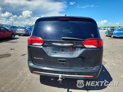 Zdjęcie 6 z 12 samochodu: 2017 CHRYSLER PACIFICA TOURING L VIN:2C4RC1BG3HR823392 - miniatura
