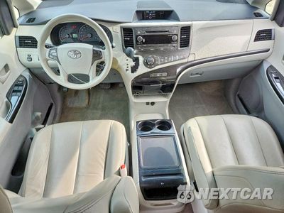 Zdjęcie 8 z 13 samochodu: 2013 TOYOTA SIENNA LE VIN:5TDKK3DC2DS332226 - miniatura