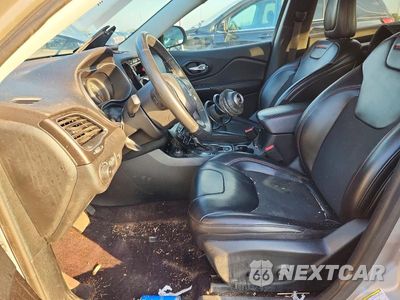 Zdjęcie 7 z 13 samochodu: 2019 JEEP CHEROKEE TRAILHAWK VIN:1C4PJMBNXKD161351 - miniatura