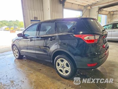 Drugie zdjęcie samochodu z przodu: 2017 FORD ESCAPE S VIN:1FMCU0F79HUB71531 - miniatura