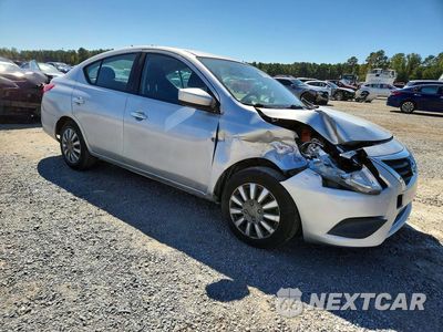Czwarte zdjęcie samochodu z boku: 2018 NISSAN VERSA SV VIN:3N1CN7AP5JL833383 - miniatura