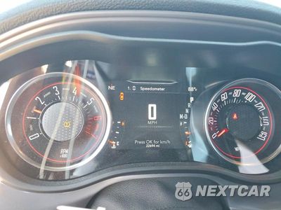 Zdjęcie 9 z 12 samochodu: 2023 DODGE CHALLENGER R/T VIN:2C3CDZBT2PH695136 - miniatura