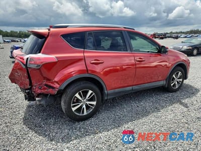Trzecie zdjęcie samochodu z tyłu: 2017 TOYOTA RAV4 XLE VIN:JTMWFREV7HJ127528 - miniatura