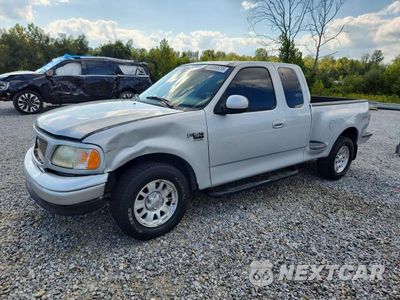 2002 FORD F150 1FTRX07W82KE00974 - główne zdjęcie licytacji z USA - miniatura