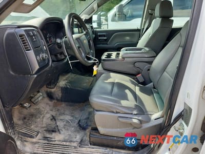 Zdjęcie 7 z 12 samochodu: 2016 CHEVROLET SILVERADO C3500 VIN:1GC5CYE80GZ279384 - miniatura