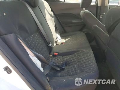 Zdjęcie 10 z 13 samochodu: 2021 NISSAN KICKS S VIN:3N1CP5BV9ML498869 - miniatura