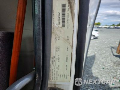 Zdjęcie 11 z 12 samochodu: 2016 VOLVO VNL SEMI TRUCK VIN:4V4N39TG6GN965649 - miniatura