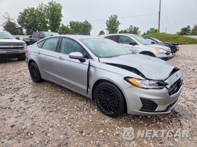 Czwarte zdjęcie samochodu z boku: 2020 FORD FUSION SE VIN:3FA6P0T97LR198666 - miniatura