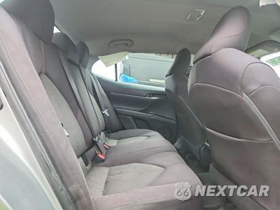 Zdjęcie 10 z 13 samochodu: 2018 TOYOTA CAMRY LE VIN:4T1B11HK0JU541783 - miniatura