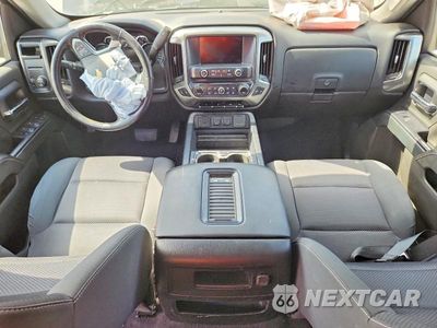 Zdjęcie 8 z 12 samochodu: 2018 CHEVROLET SILVERADO C1500 LT VIN:3GCPCRECXJG505053 - miniatura