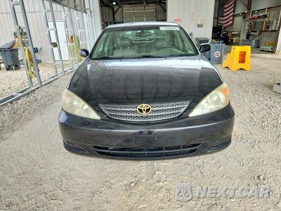 Piąte zdjęcie samochodu w środku: 2002 TOYOTA CAMRY XLE V6 VIN:4T1BF32K82U032631 - miniatura