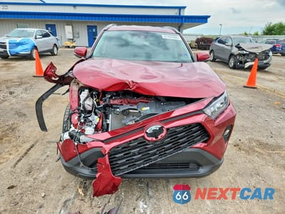 Piąte zdjęcie samochodu w środku: 2020 TOYOTA RAV4 XLE VIN:2T3P1RFV5LW108830 - miniatura