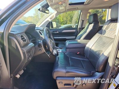 Zdjęcie 7 z 12 samochodu: 2021 TOYOTA TUNDRA PLATINUM VIN:5TFAY5F18MX981198 - miniatura