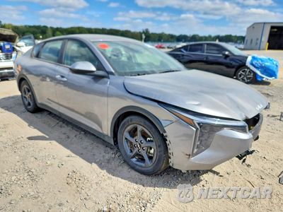 Czwarte zdjęcie samochodu z boku: 2025 KIA K4 LXS VIN:3KPFT4DE9SE234940 - miniatura