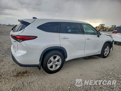 Trzecie zdjęcie samochodu z tyłu: 2022 TOYOTA HIGHLANDER HYBRID LE VIN:5TDBBRCH0NS553499 - miniatura
