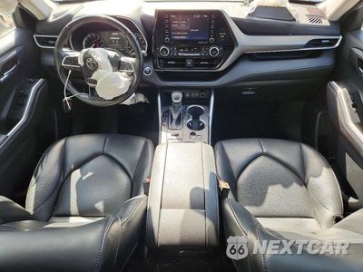 Zdjęcie 8 z 13 samochodu: 2022 TOYOTA HIGHLANDER XLE VIN:5TDGZRBH5NS580930 - miniatura