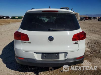 Zdjęcie 6 z 12 samochodu: 2016 VOLKSWAGEN TIGUAN S VIN:WVGBV7AX3GW515060 - miniatura