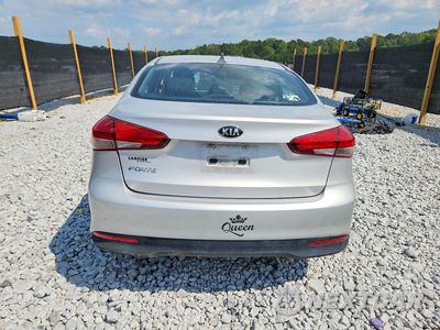 Zdjęcie 6 z 12 samochodu: 2017 KIA FORTE LX VIN:3KPFK4A78HE126472 - miniatura
