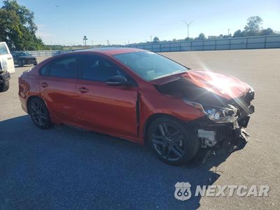 Czwarte zdjęcie samochodu z boku: 2021 KIA FORTE GT LINE VIN:3KPF34AD6ME332743 - miniatura