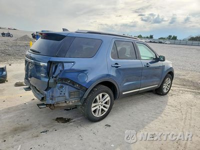 Trzecie zdjęcie samochodu z tyłu: 2018 FORD EXPLORER XLT VIN:1FM5K8DH4JGA65730 - miniatura