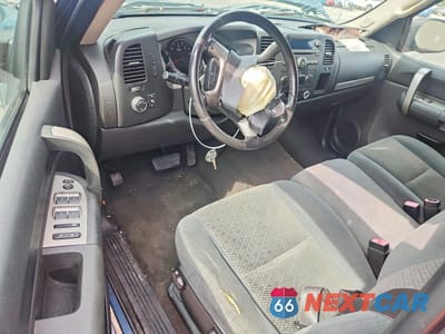 Zdjęcie 8 z 12 samochodu: 2007 CHEVROLET SILVERADO K1500 VIN:1GCEK19JX7Z639770 - miniatura