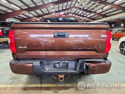 Zdjęcie 6 z 12 samochodu: 2014 TOYOTA TUNDRA CREWMAX PLATINUM VIN:5TFAY5F17EX326371 - miniatura