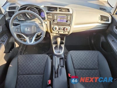 Zdjęcie 8 z 12 samochodu: 2015 HONDA FIT LX VIN:3HGGK5H51FM718637 - miniatura