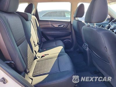 Zdjęcie 11 z 13 samochodu: 2017 NISSAN ROGUE SV VIN:KNMAT2MT7HP544154 - miniatura