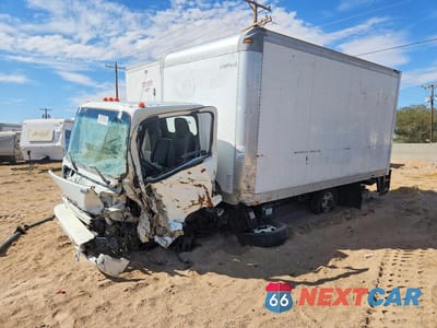 2015 ISUZU NPR HD BOX TRUCK JALC4W168F7000186 - główne zdjęcie licytacji z USA - miniatura