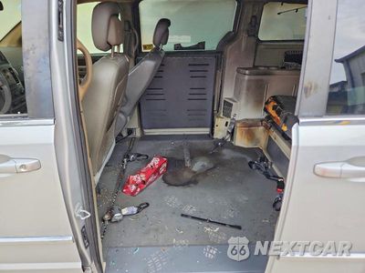 Zdjęcie 11 z 13 samochodu: 2010 CHRYSLER TOWN & COUNTRY TOURING VIN:2A4RR5DX6AR501137 - miniatura