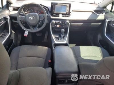 Zdjęcie 8 z 13 samochodu: 2019 TOYOTA RAV4 XLE VIN:2T3W1RFV1KW002501 - miniatura