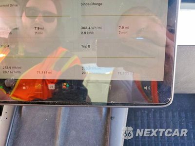 Zdjęcie 9 z 13 samochodu: 2023 TESLA MODEL Y VIN:7SAYGAEE6PF873579 - miniatura