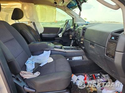 Zdjęcie 7 z 12 samochodu: 2010 NISSAN TITAN SE VIN:1N6AA0EC9AN301386 - miniatura