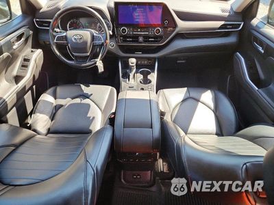 Zdjęcie 8 z 13 samochodu: 2023 TOYOTA HIGHLANDER XLE VIN:5TDKDRBH3PS505543 - miniatura