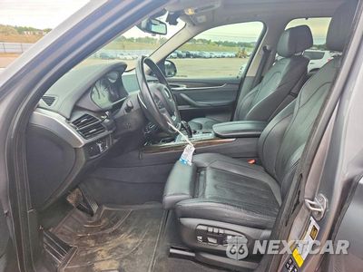 Zdjęcie 7 z 12 samochodu: 2016 BMW X5 XDRIVE50I VIN:5UXKR6C5XG0J81450 - miniatura