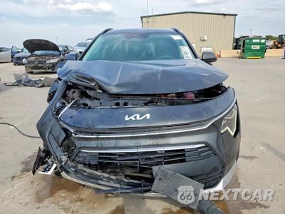 Piąte zdjęcie samochodu w środku: 2025 KIA NIRO LX VIN:KNDCP3LE7S5306037 - miniatura