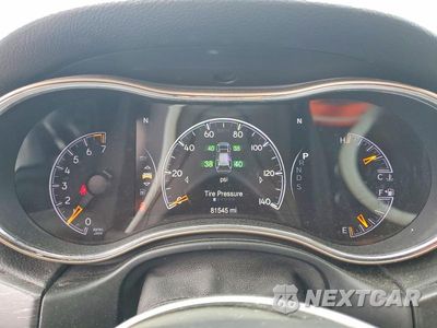 Zdjęcie 9 z 13 samochodu: 2015 JEEP GRAND CHEROKEE LAREDO VIN:1C4RJFAG6FC684076 - miniatura
