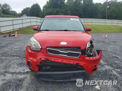 Piąte zdjęcie samochodu w środku: 2013 KIA SOUL BASE VIN:KNDJT2A55D7604142 - miniatura
