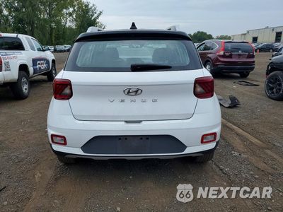 Zdjęcie 6 z 13 samochodu: 2022 HYUNDAI VENUE LIMITED VIN:KMHRC8A39NU150478 - miniatura